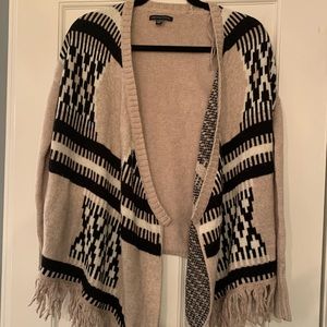 American Eagle Aztec printed sweater